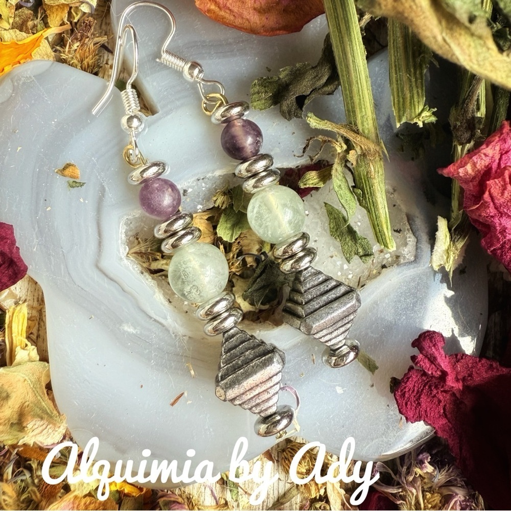 Silver and Green Fluorite gemstones Earrings + Vintage style
